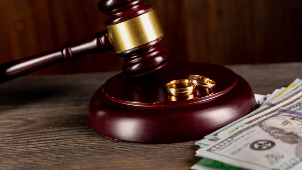 Divorce Lawyer Serving Lincroft Images 2